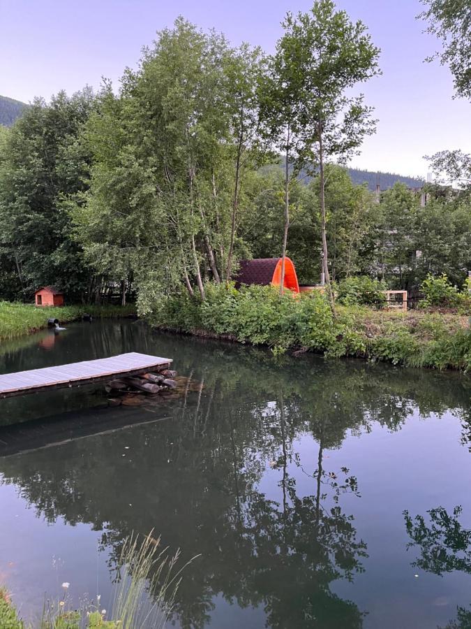 Beko'S Garden Inn Местія Екстер'єр фото
